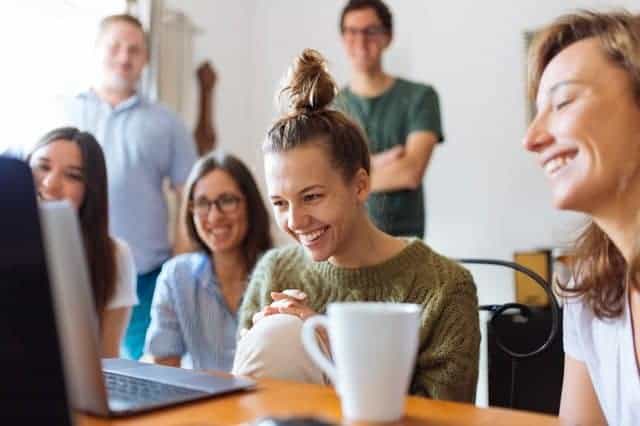 016 Social Selling – Explained! 2 facial expression furnitures indoors 1595387